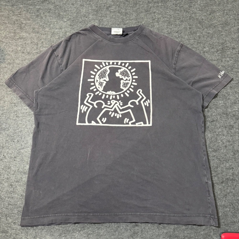 Keith Haring Faded and Retro Style Graphic T-Shirt Charcoal Gray Mens L